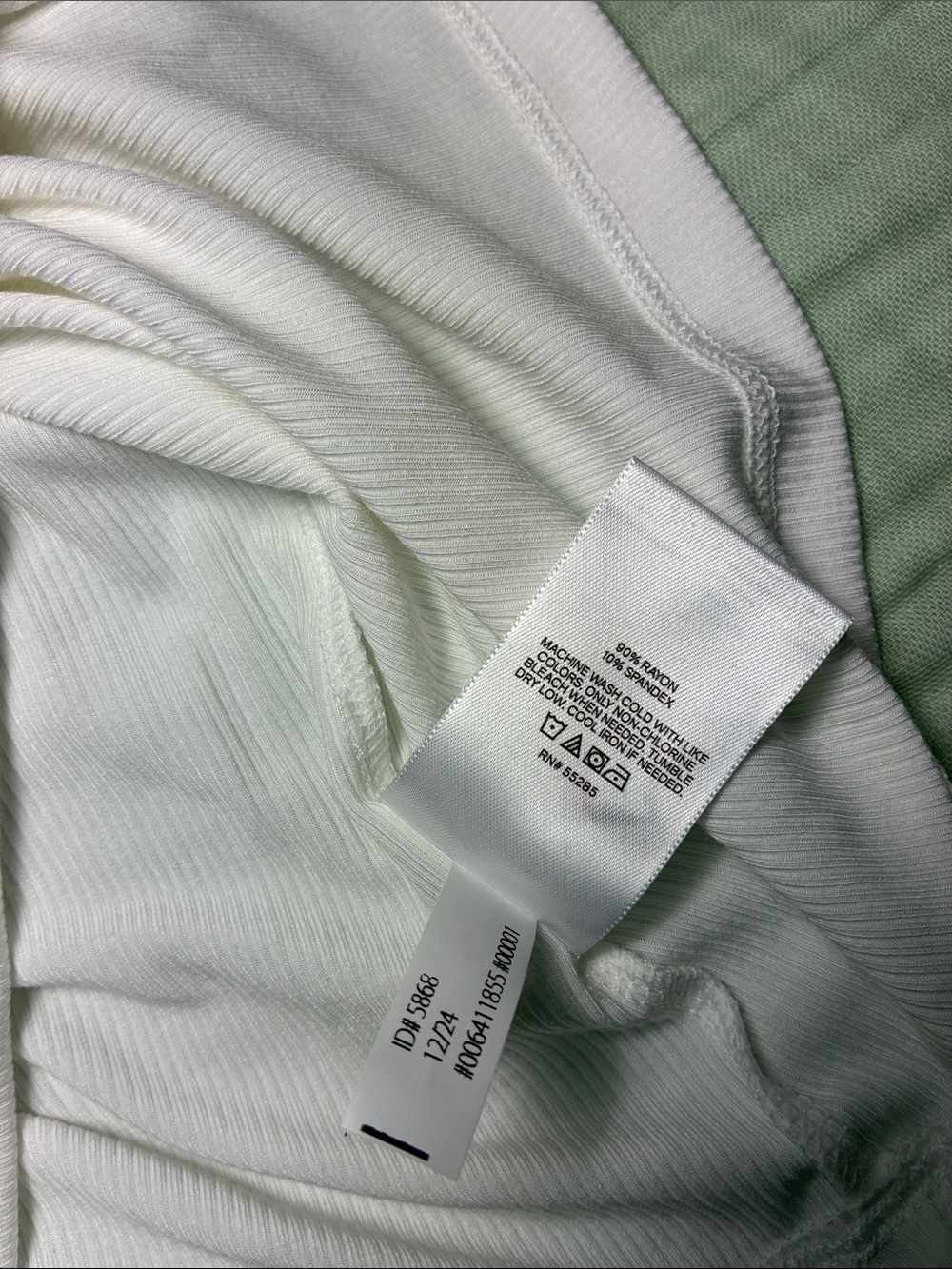 Express Off-Shoulder White Ribbed Knit Top - Picture 5 of 7